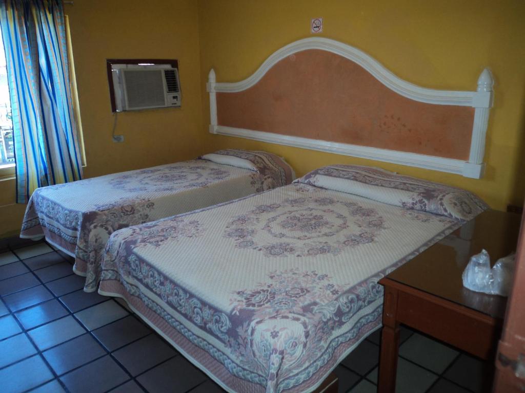 Hotel Del Valle Los Mochis Szoba fotó